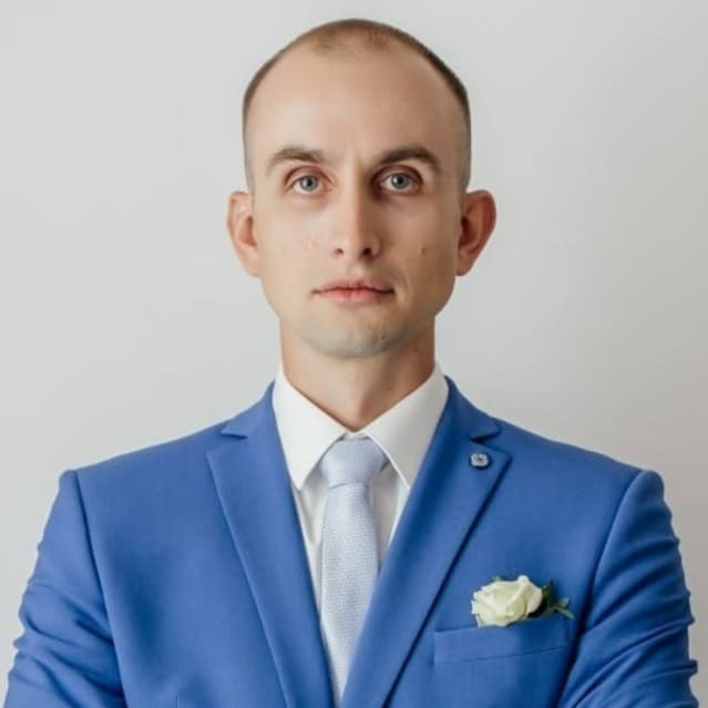 Шихов Иван Сергеевич - тренер по женскому волейболу.jpg